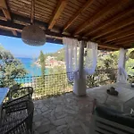 Robinsone House La Storia